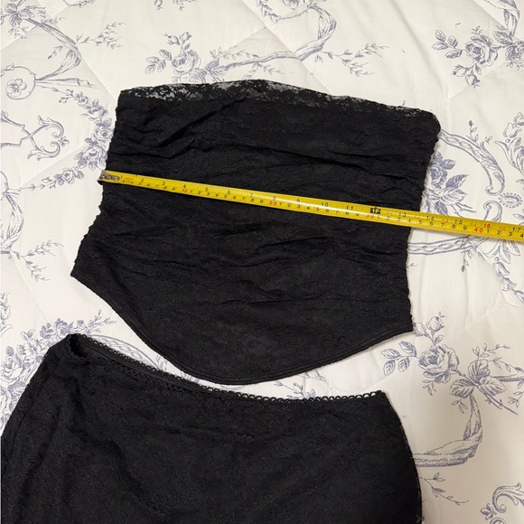 Nylah Maxi Set in Black - Picture 5 of 11